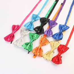 Dog Apparel 100PCS Chrsitmas Stage Party Pet Dogs Bow Ties Supplies Adjustable Shinning Decorate Bowtie Accessories