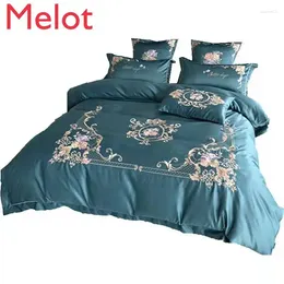 Bedding Sets Luxury Washed Silk Embroidery Four-Piece Solid Colour Cotton Quit Cover Bed Home Set Duvet