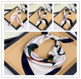Highend fashion l Silk HANDBAG scarf Headbands women Classic letter scraves Top grade bag hair Bands 50x50cm The gradient color2608971