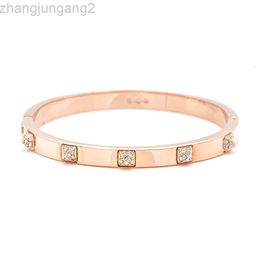 Designer Swarovskis Jewelry Shi Jia 1 1 Paired Pyramid Bracelet Female Swallow Element Crystal Rose Gold Rivet Pointed Bracelet Female