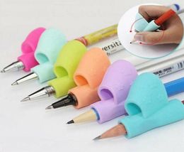 50pcs Kid Soft Fish Pencil Holder Grip Posture Pen Writing Aid Corrector Device Multi Colors3336278