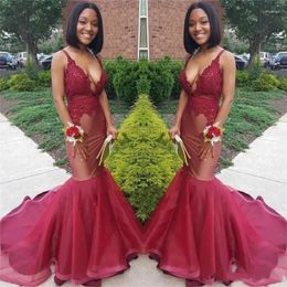 Party Dresses Nigerian African Mermaid Prom Sexy Deep V Neck Appliques Black Girls Formal Dress Evening Gowns Vestidos