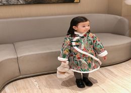 Jackets Winter Thicken Warm Girls Retro Tang Costume Children Cotton Cheongsam Jacket Jacquard Kids Dress Year039s Wear 12M8T9210024