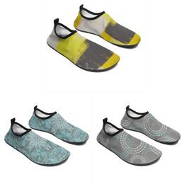 Erkekler Kadınlar Özelleştirilmiş Wading Ayakkabı Çizgi Film Hayvan Tasarım Diy Kelimi Siyah Beyaz Mavi Kırmızı Slip-On Mens Trainer Gai 158