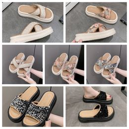 2024 Luxury Thick soled cross strap cool slippers for women to wear Exquisite sequin sponge cake sole one line trendy slippers size35-41