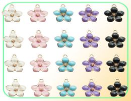 whole 100pcs Fashion classic Cute Enamel Flower Charms Pendant Necklace Bracelet DIY Unique Women Jewelry Accessory1727297