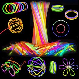 100PCS Glow Sticks 108PCS Connectors for Eyeglasses Glow in Dark Light Sticks for Glow Sticks Bulk Glow Halloween Party Favour 240401