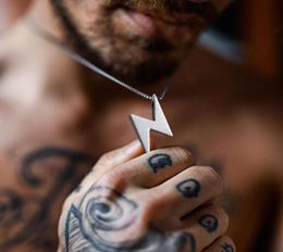 Men Gray Lightning Pendant Necklace Stainless Steel Bolt Thunder Flash Charm Male Jewelry 20 24 inch7718288