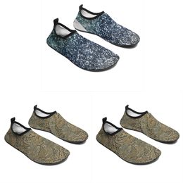 Erkekler Kadınlar Özelleştirilmiş Gezgin Ayakkabı Çizgi Film Hayvan Tasarım Diy Kelimi Siyah Beyaz Mavi Kırmızı Slip-On Mens Trainer Gai 032