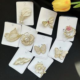 Brooches Exquisite Creaive Imitation Shells Bird Butterfly Pearl For Women Fashion Korean Style Elegant Suit Office Badges Pins