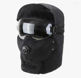 Berets Ushanka Hat Trapper Russian Warm Mask Protective Face Masks Winter With Ear Flaps Scarf Goggles Set Unisex5718149