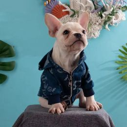 Winter Luxury Designer Pet Dog Denim Clothing for Small Dogs Jacket Coat Puppy Hooded Sweater French Bulldog Chihuahua Schnauzer Wholesale Fashion