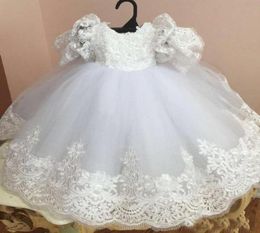 New Toddler Baby Ball Gown Christening Dresses Lace Appliques Baptism Gown With Short Sleeves Cheap Tulle Kid First Communication 9885835