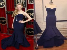 Vintage Amanda Seyfried Red Carpet Girls Gown Navy Blue Satin Evening Dress Sexy Cheap Mermaid Celebrity Dresses9959028