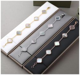 Clover Bracelets Charm Bracelet Chain Designer Bangle Links Womans Braclets Familienarmband Bangles For Women Chains Personalised 1601776