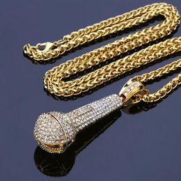 Pendant Necklaces Full Rhinestone Microphone Necklace Star Jewellery Hip Hop Statement DJ Gifts For Men Women Golden Alloy Long Chain