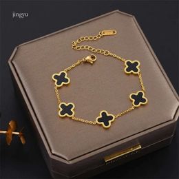 Necklace Vanclef Designer Charm Bracelet Fashion Vintage 5 Motifs Bracelets Clover Leaf Necklace Design Wedding J s