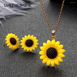 Necklace Earrings Set Boho Daisy Sunflower Stainless Steel Gold Colour Pendant Chain Stud For Women Girl Bridal Jewellery Gift