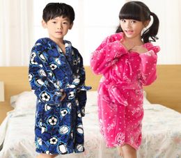 Fashion 2018 Children039s Bathrobe Autumn Winter Warm Flannel Nighgowns for Boys Cartoon Kids Robes Fleece Girls Hooded Bathgow4878259