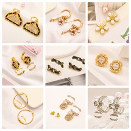 20style Brand Designer Charm Stud Earrings New Womens Gift Jewelry Boutique Gold Plated Earrings Classic Elegant Luxury Jewelry New Charm Earrings