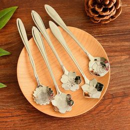 Spoons 1Pcs Stainless Steel Flower Spoon With Long Handle Golden Creative Cherry Blossoms Cosmos Heart Rose Dessert Coffee Mixing