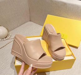 Nude leather Wedge heel mules Leather womens sandals thick bottom womens shoes 85CM Heeled platform Exposed toe sandal Luxury des1391231