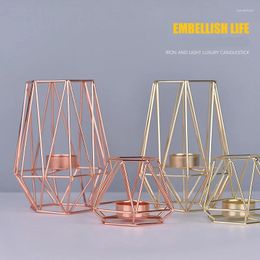 Candle Holders Metal Hollow Candlestick Nordic Light Luxury Holder Golden Iron Rose Gold European Romantic