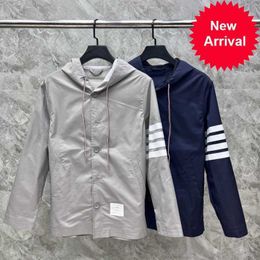 Mens Jackets TB New Hooded DrawString Slim Fitting Long Sleeved Unisex Jacket을 가진 4 개의 바 기술 트렌치