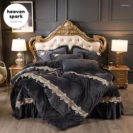 Bedding Sets Luxury 8 Colors Set Winter King Size Bed Linen Lace Embroidered Flannel Duvet Cover 4Pcs Sheet Grey Clothes