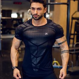 Compression Quick dry T-shirt Men Running Sport Skinny Short Tee Shirt Male Gym Fitness Bodybuilding Workout Black Tops Clothing 240412