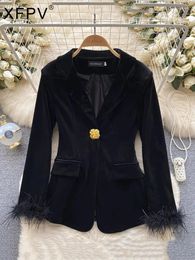 Women's Suits XFPV Women Temperament Feather Single Breasted Velvet Blazer Solid Colour Notched Long Sleeve Coat Autumn Winter 2024 SM9705