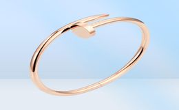 Nail Bracelet Designer Bracelets Luxury Jewellery For Women Fashion Bangle Titanium Steel Alloy GoldPlated Craft Never Fade Not All4351486