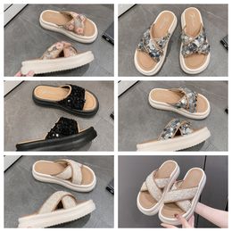 2024 New top Thick soled cross strap cool slippers women white Exquisite sequin sponge cake sole one line trendy slippers