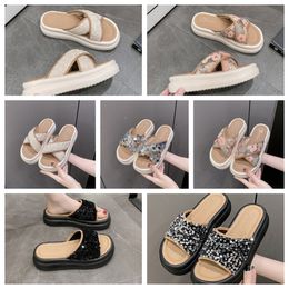 New top Luxury Thick soled cross strap cool slippers for women to wear Exquisite sequin sponge cake sole one line trendy slippers size35-41
