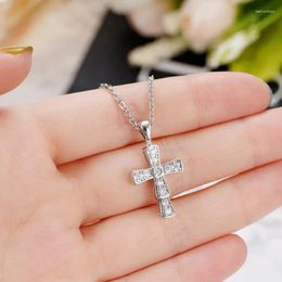 Pendant Necklaces Huitan Chic Cross-shaped Women Necklace Silver Color Fashion Versatile Girl Neck Accessories Good Quality Female Jewelry