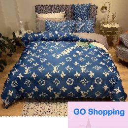 Quatily Nordic light luxury high-end four-piece quilt set with ground wool double plus 2.0m bed sheet non-slip fashion