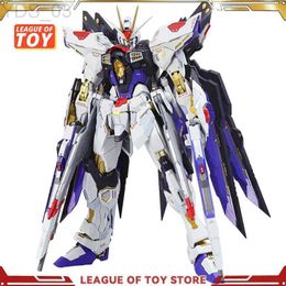 Action Toy Figures Daban 8802 1/100 Alloy Reinforced Skeleton Big Wing MG MB Model Action Toy Figures Model Anime Toys YQ240415