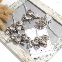 Decorative Flowers 1 Bunch/6pcs White Christmas Pinecone Artificial Silk For Wedding Decoration DIY Scrapbooking Wreath