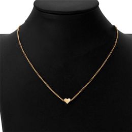 Star Style Small Heart Alloy Pendant for Trendy Women in Japan South Korea, Fashionable and Minimalist Texture Heart-shaped Collarbone Chain Necklace