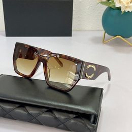 Designers Classic Box Sunglasses Large Cat Eye Acetate Fibre Frame with Polyamide Lens and Metal Logo Design C71682 Neutral High end Sunglasses