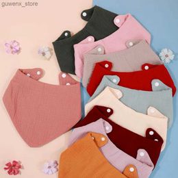 Bibs Burp Cloths 1pcs Crepe Triangle Saliva Towel Baby Bibs Infant Cotton Bib Newborn Solid Color Bandana Burp Cloth Boy Girl Y240415Y240417BYEL