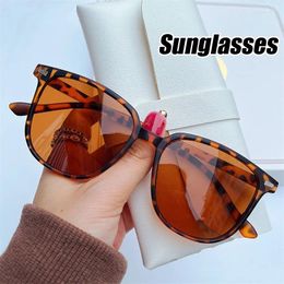 Sunglasses Unisex Women Men Square Outdoor Sun Glasses Vintage Brand Designer Oversized Female Gradient Shades