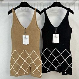 Basic & Casual Dresses designer 2024 Early Spring Cha Elegant Small Fragrant Wind Heavy Industry Contrast Colour Diamond Grid Stripe Hooked Sweater Vest Skirt TEV5