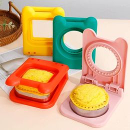 Baking Tools 67JE Convenient Bread Sandwich Cutter Plastic Material Suitable For Making Sandwiches