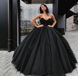 Black Ball Gown Wedding Dresses Strapless Neck Pleated Bridal Dress Floor Length Organza Puffy Wedding Gowns20192818157