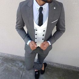 Men's Suits Grey Men Peaked Lapel Wedding Groom Tuxedos Formal Business Prom Party Blazer Slim Fit 3 PCS Jacket Pant Ivory Vest