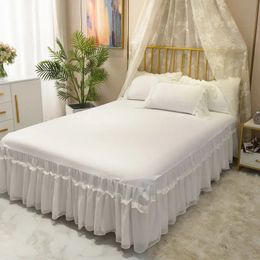 White Gauze Lace Lotus Leaf Bed Skirts Princess Style Solid Colour Bedspread Cover NonSlip Sheets For Girl 240415