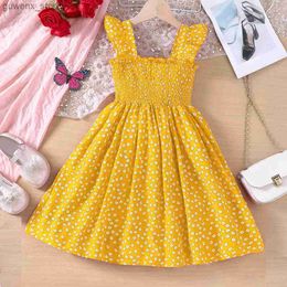 Girl's Dresses New Summer Vacation Wind Lotus Leaf Edge Small Fragmented Flower Hanging Strap Dress for Middle School Children and Girls Y240415