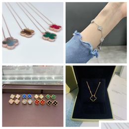 Bracelet Earrings Necklace 2024 New Fashion Top Pendant Love Flower Heart For Women Jewelry Gifts Wife Girlfriend Drop Delivery Sets Otzov