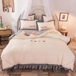 Bedding Sets Love Four-piece Lace Princess-style Bedclothes Bed Skirt Bedspread Duvet Cover Set